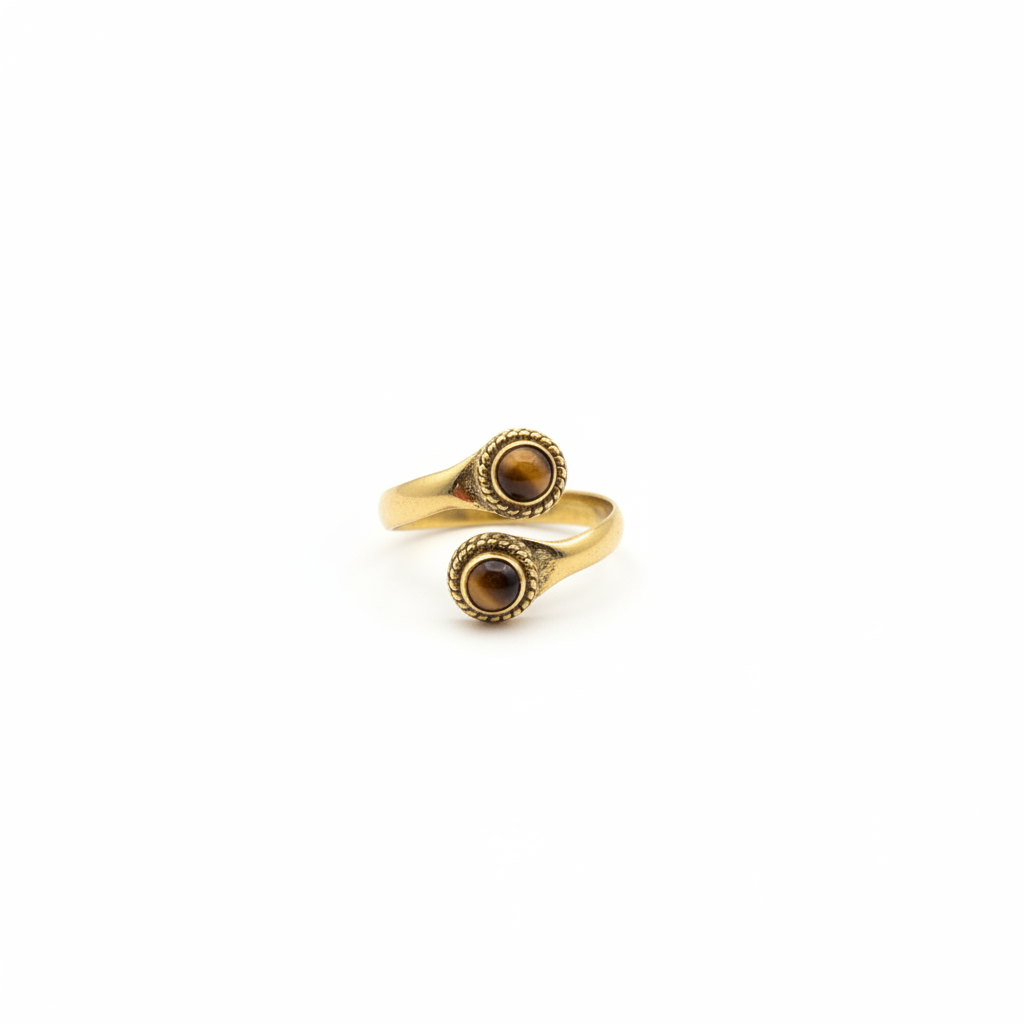 Bague fond blanc studio