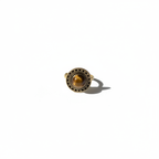 Bague œil de tigre or antique — fond blanc studio