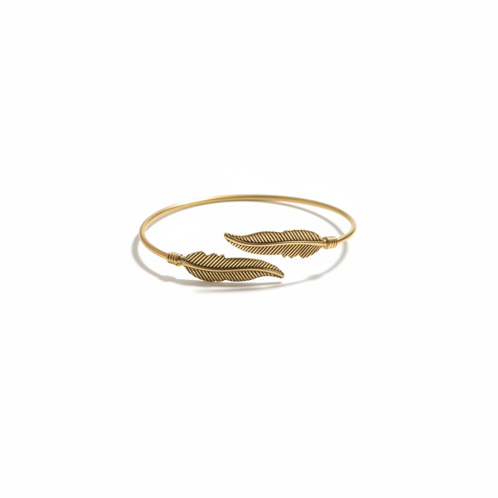 Bague plumes fond blanc studio