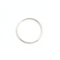 Jonc en argent – studio blanc