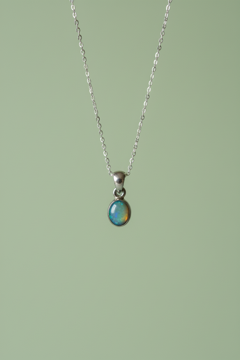 Pendentif opale vert sauge